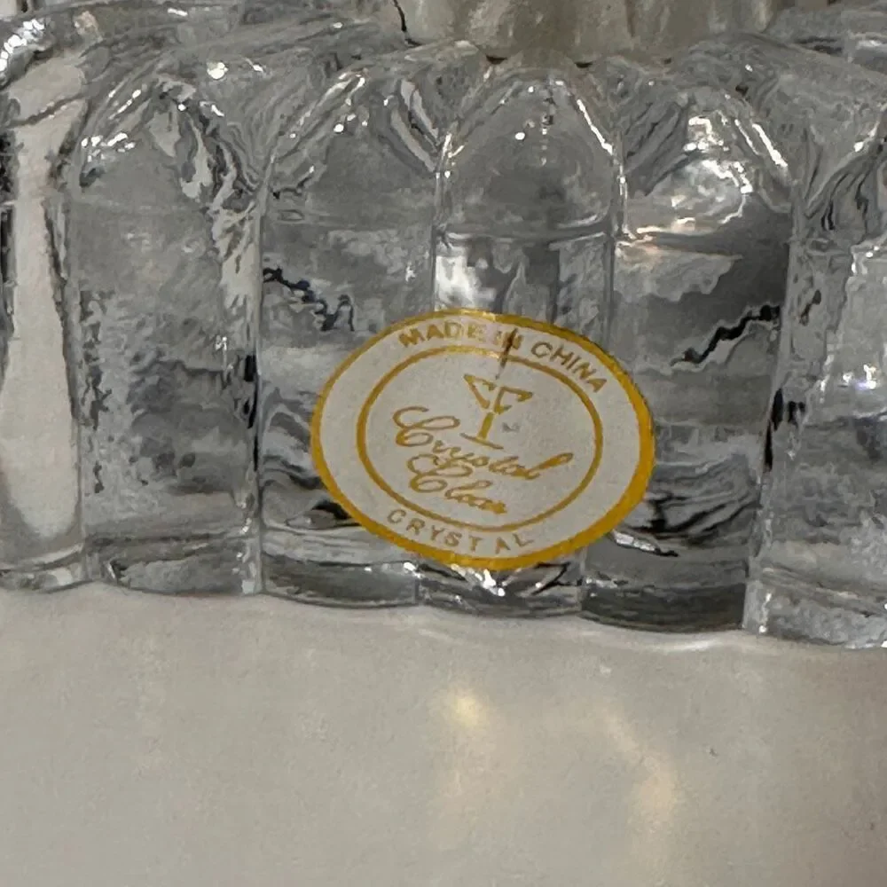 Oval Fifth Avenue Crystal Ltd Quartz Desk Clock w/ Roman Numerals & Clear Glass